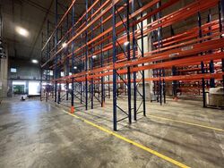Jalan Buroh (D22), Warehouse #578704671